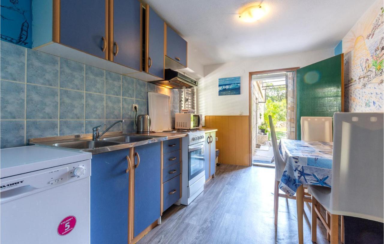 Lovely Apartment In Omis With Kitchen Exterior photo