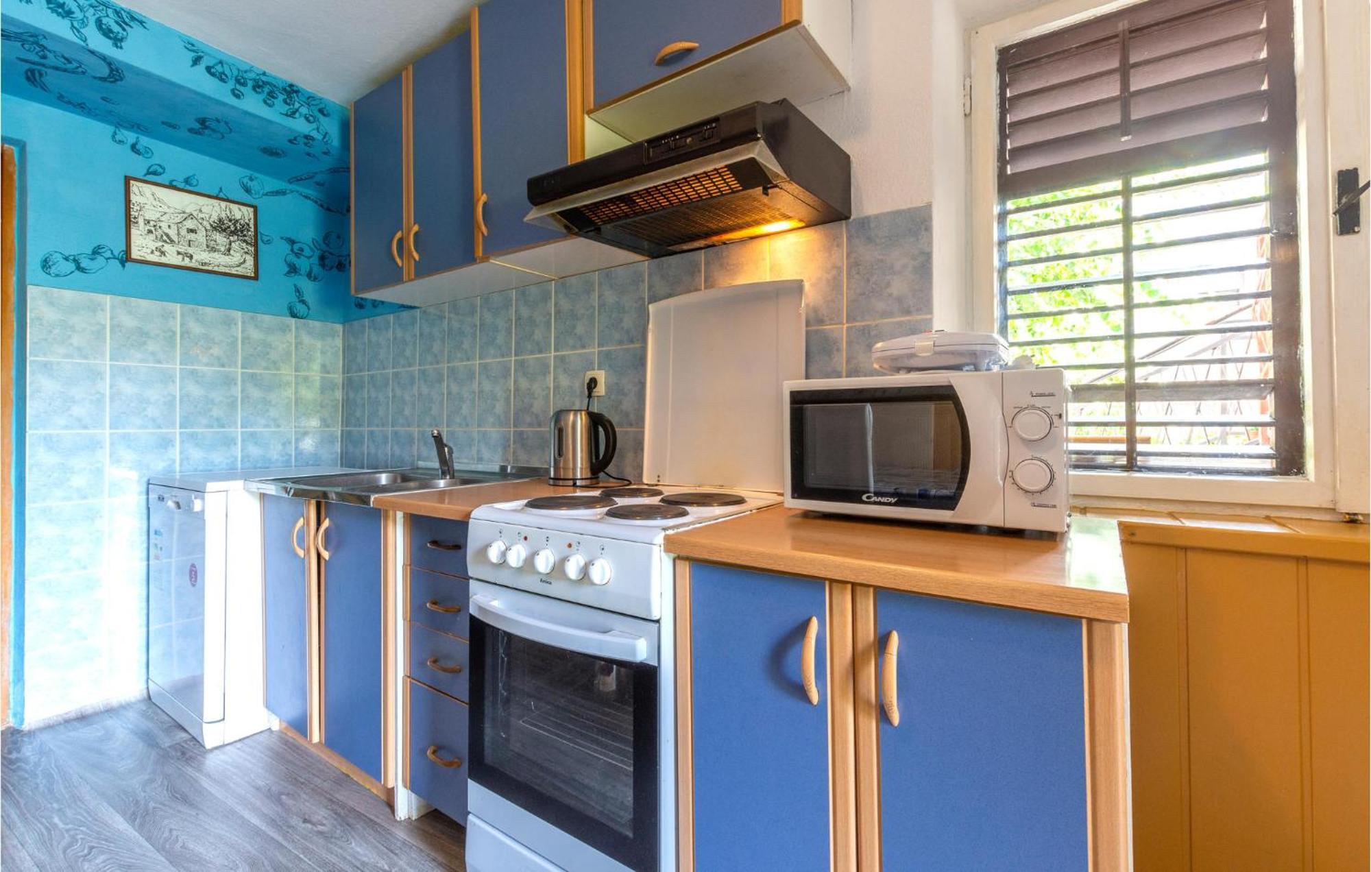 Lovely Apartment In Omis With Kitchen Exterior photo